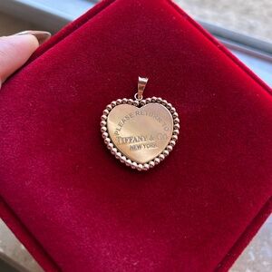 BRANDNEW 18 KARAT ROSEGOLD PENDANT ONLY!